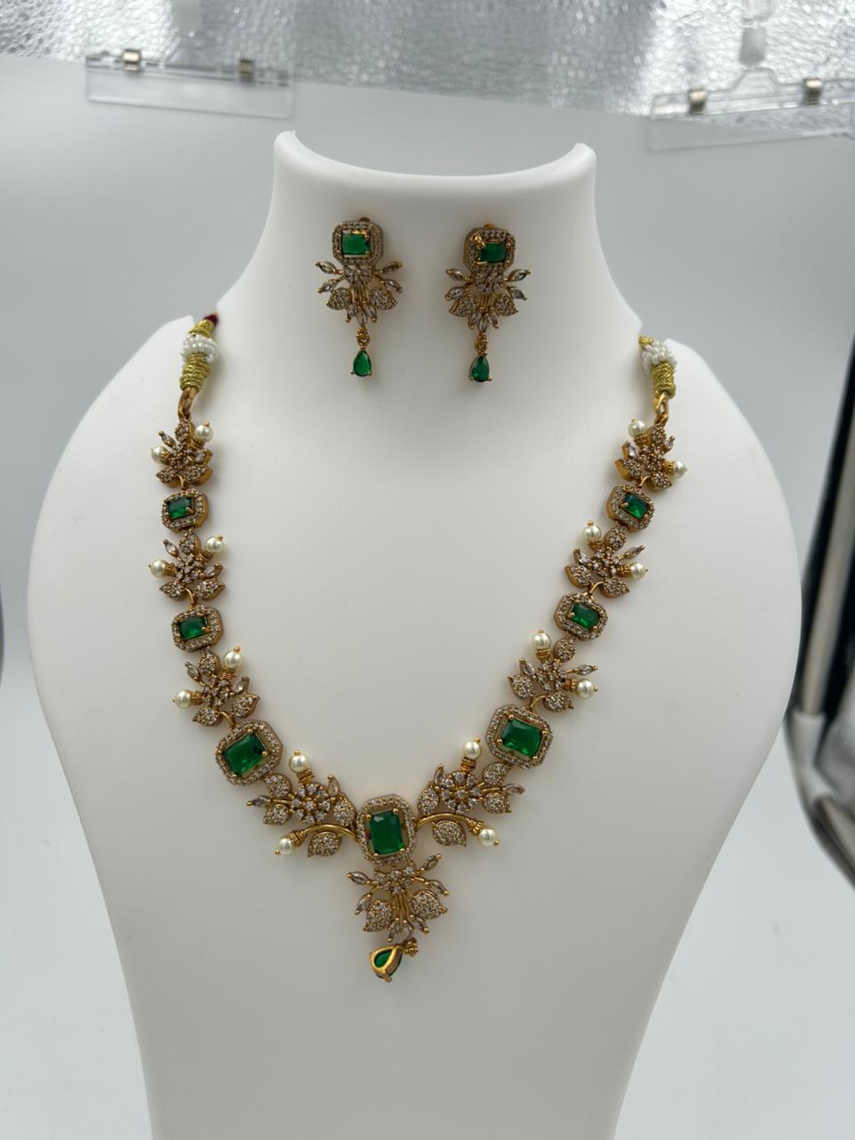 Green cz emerald neckset