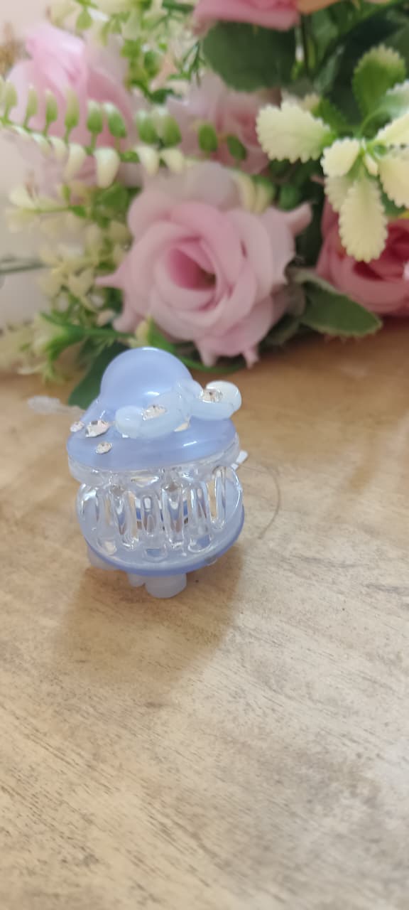 Flower Design Mini Hair Claw Clips with Crystals – Stylish Hair Accessories