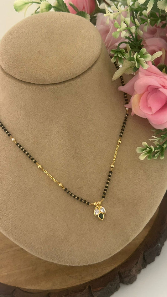 Black Beads Mangalsutra Chain with Polki Leaf Pendant – Elegant Mangalsutra