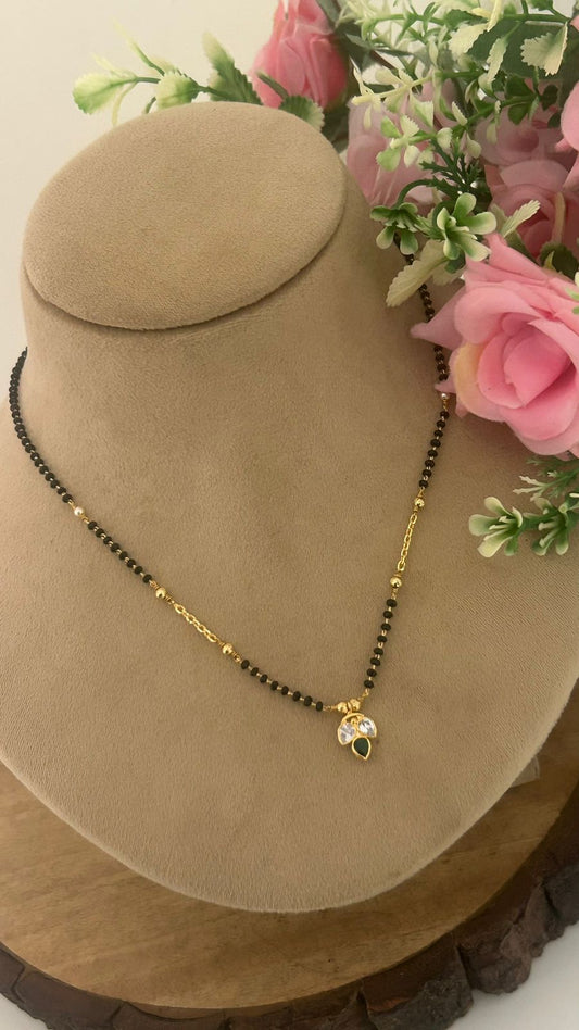 Black Beads Mangalsutra Chain with Polki Leaf Pendant – Elegant Mangalsutra
