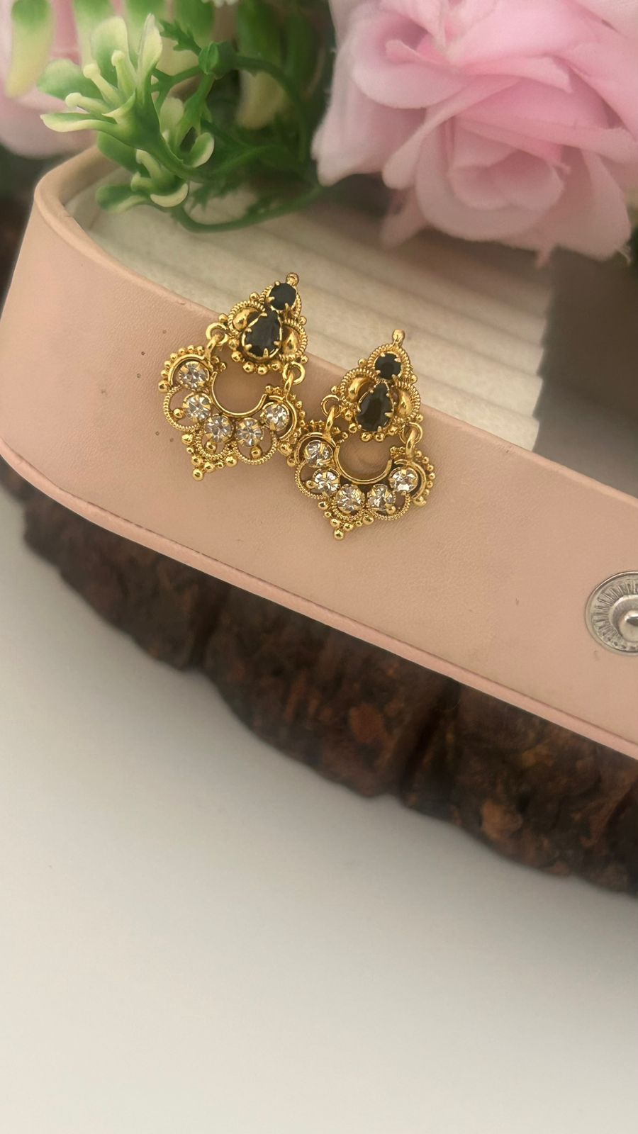 Classic South Indian Black & White Stone Screw Back Stud Earrings