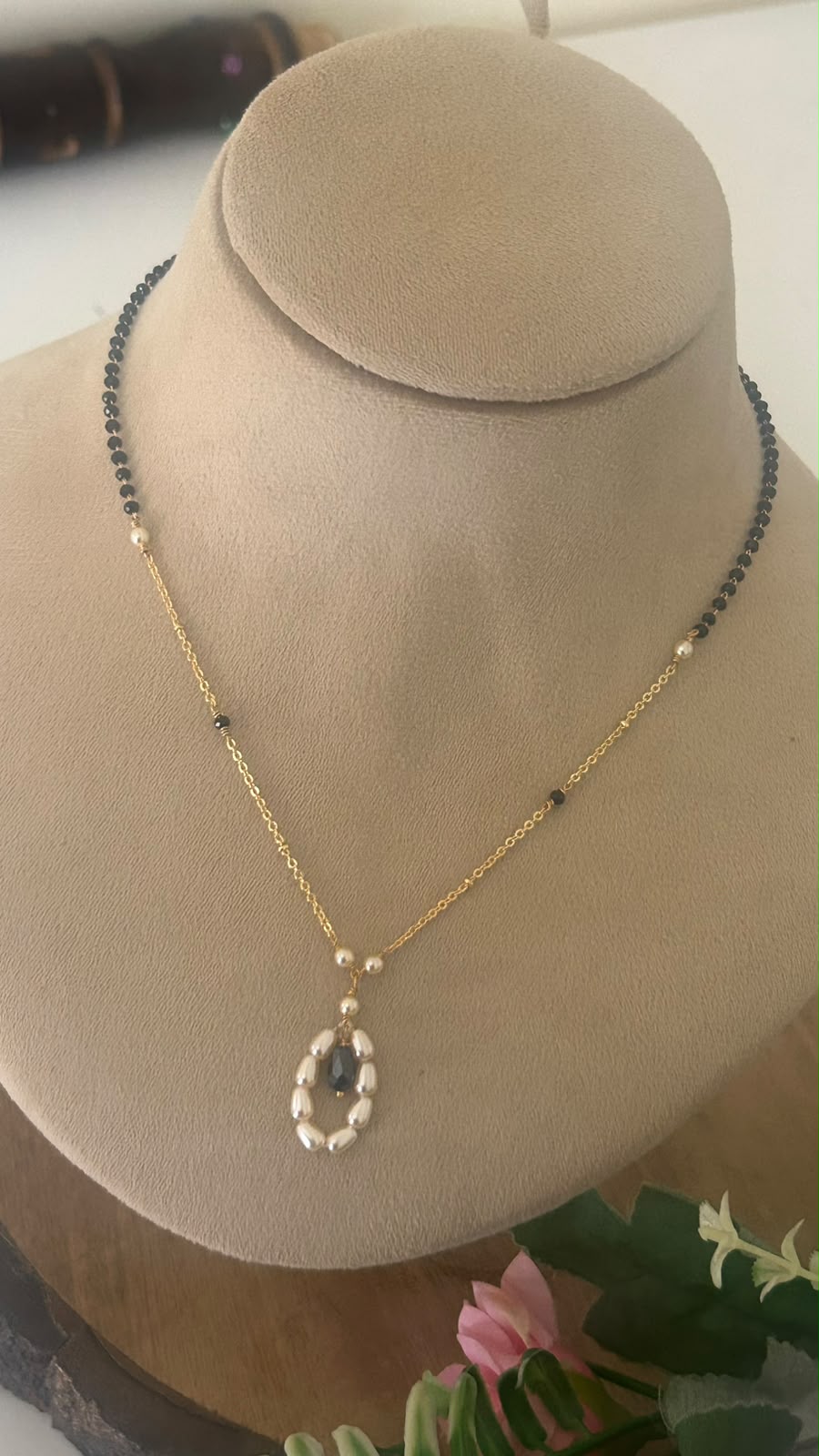 Elegant Black Beads Chain with Pearl Hoop Pendant in 16 to 18 inches