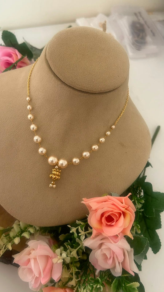 swaroskiPearl Beads Necklace with Antique Pendant – Elegant Handmade Chain