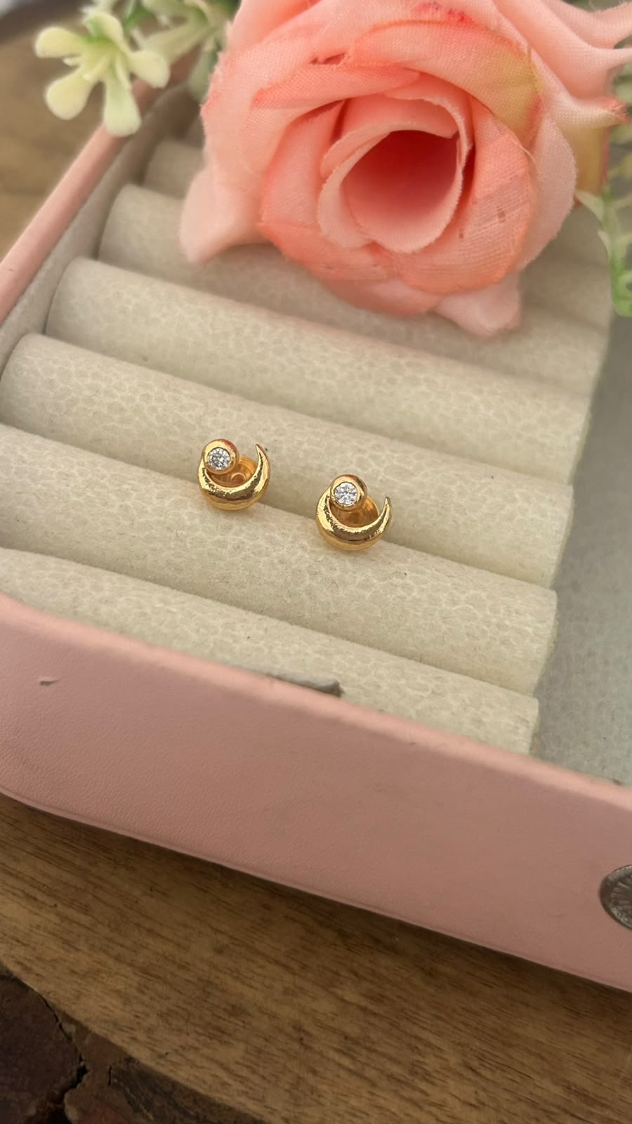 Panchaloham Crescent Moon Stud Earrings for Women