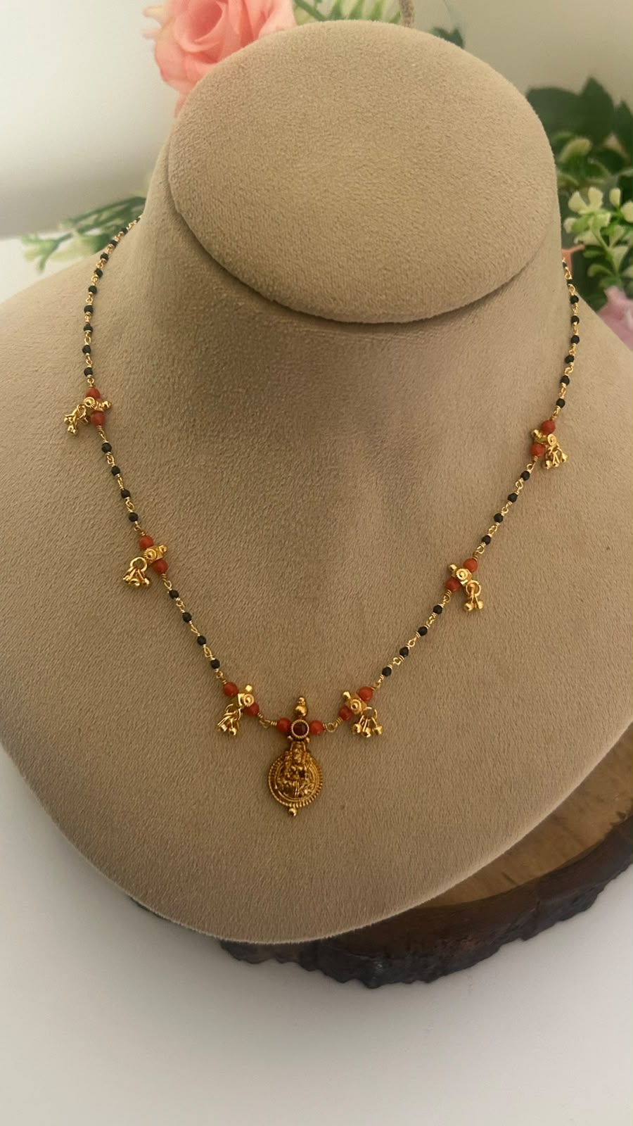Elegant Black Beads Lakshmi Pendant Mangalsutra – 16–17 Inches