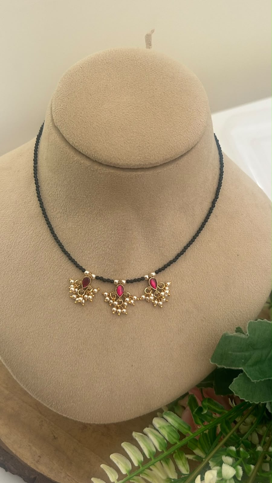 Kundan Drop Design Black Bead Mangalsutra – Invisible Chain Pattern | 14–15 Inches