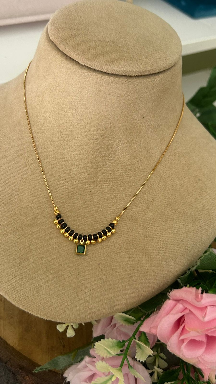 Minimalist Black Beads Chain Necklace with Emerald Green Charm