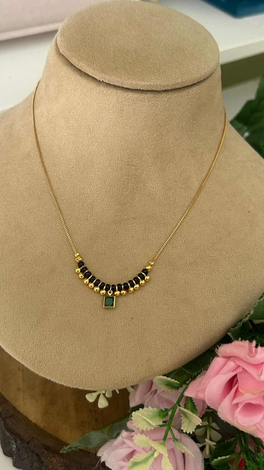 Minimalist Black Beads Chain Necklace with Emerald Green Charm