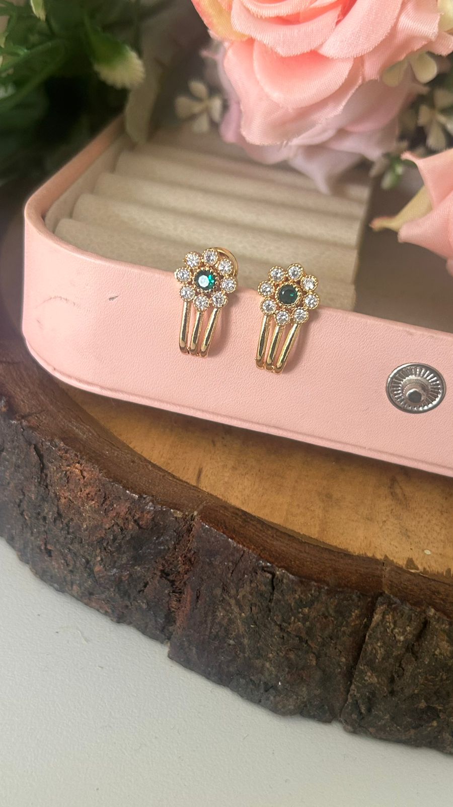 Panchaloham Polished Emerald Green Floral Stud Earrings