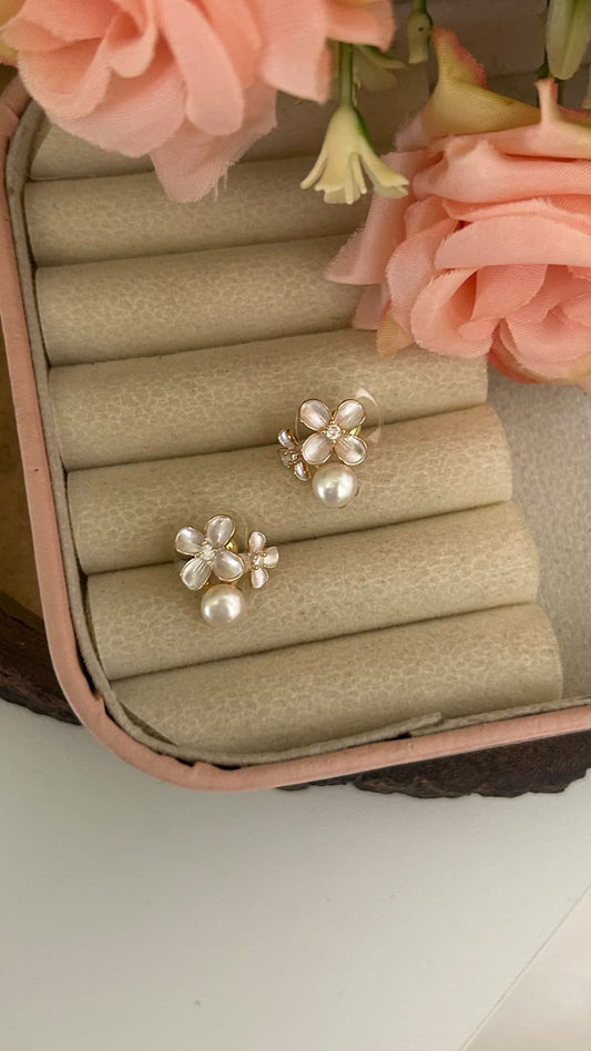 PU Plated Original Pearl Floral Drop Earrings – Elegant Pearl Dangle Jewellery