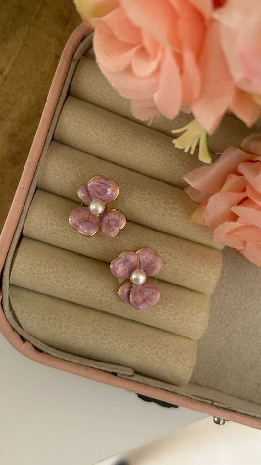 PU Plated Original Pearl Flower Earrings – Elegant Pink Floral Stud Earrings for Women