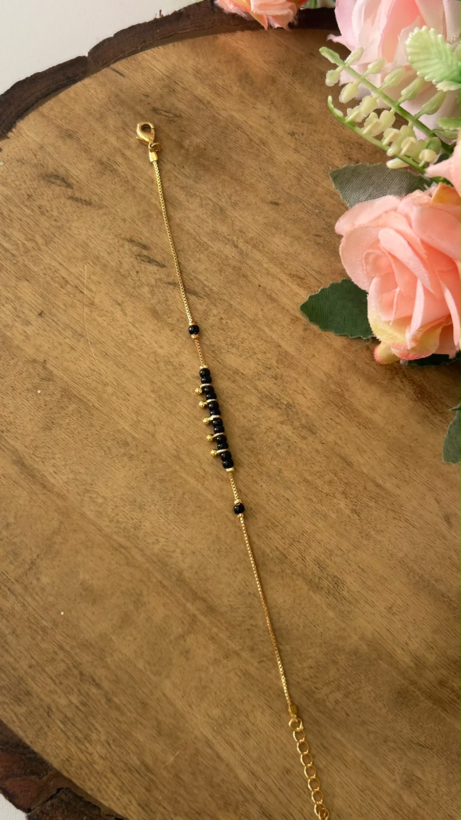 Minimalist Cluster Black Beads Bracelet with Gold Bead Highlights