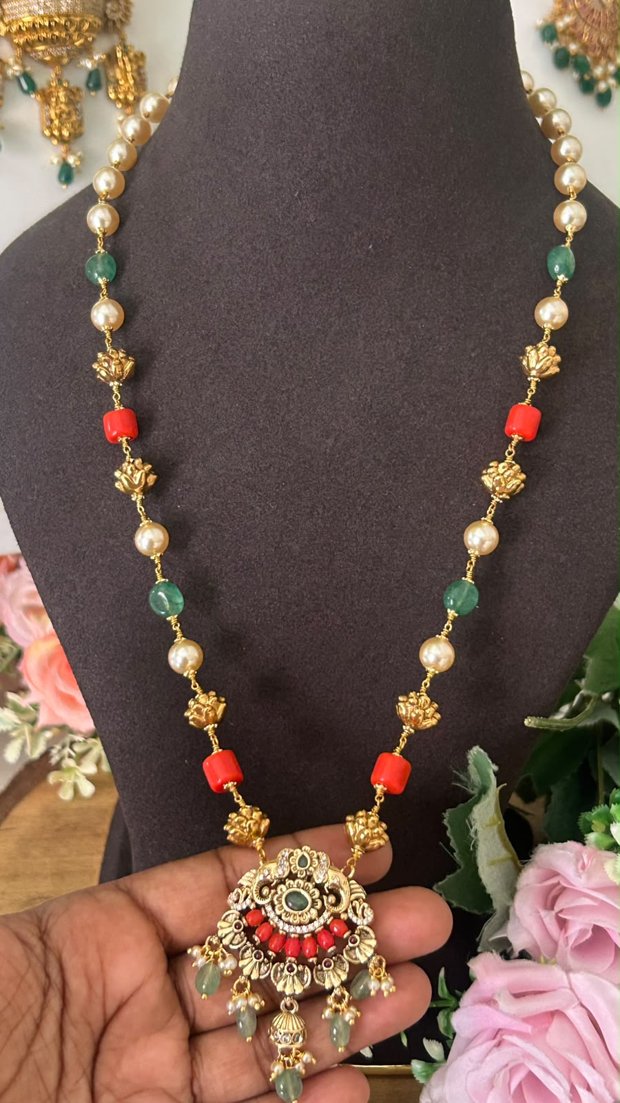 Premium Red Coral, Nakshi Balls & Swarovski Pearl Kattuteega Chain Necklace with Designer Temple Pendant – Gold-Plated Traditional Jewellery – 18–20 Inches ✨