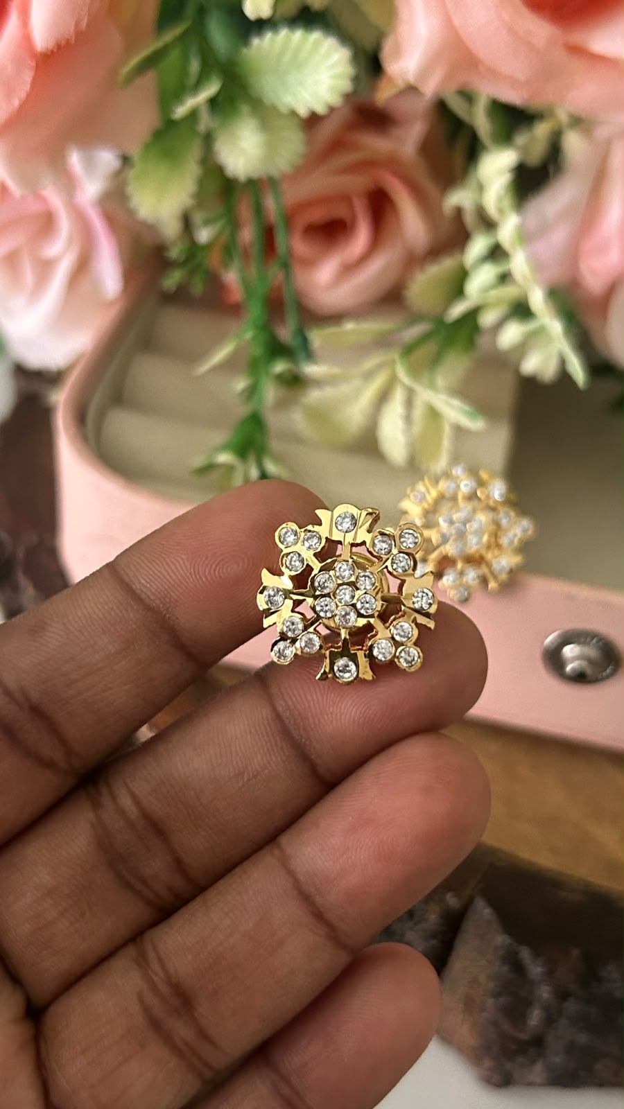 Panchaloham Polished Sparkle Flower Stud Earrings