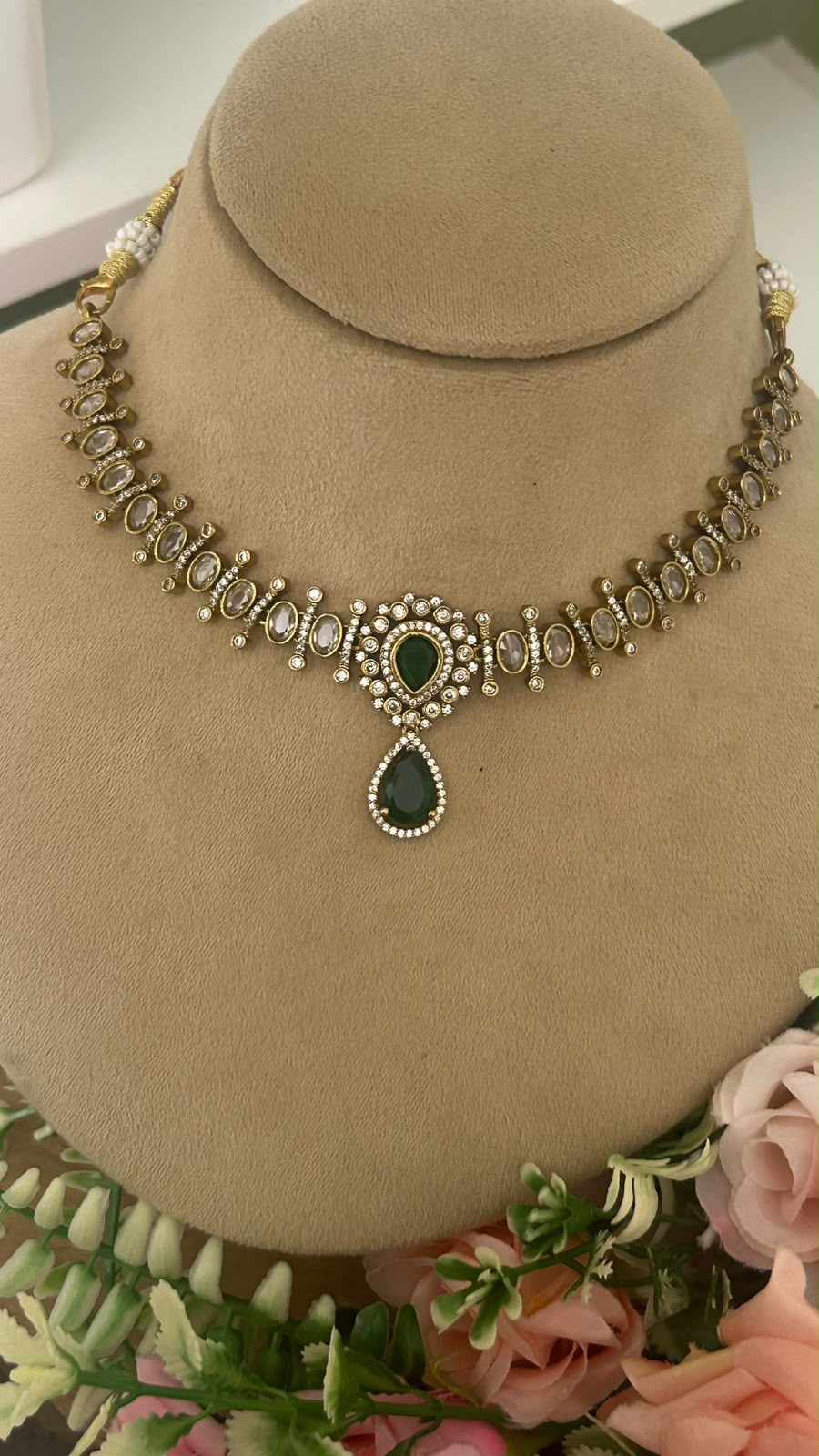Royal Emerald Green Teardrop Necklace Set with Sparkling White Stones & Matching Drop Earrings for Women