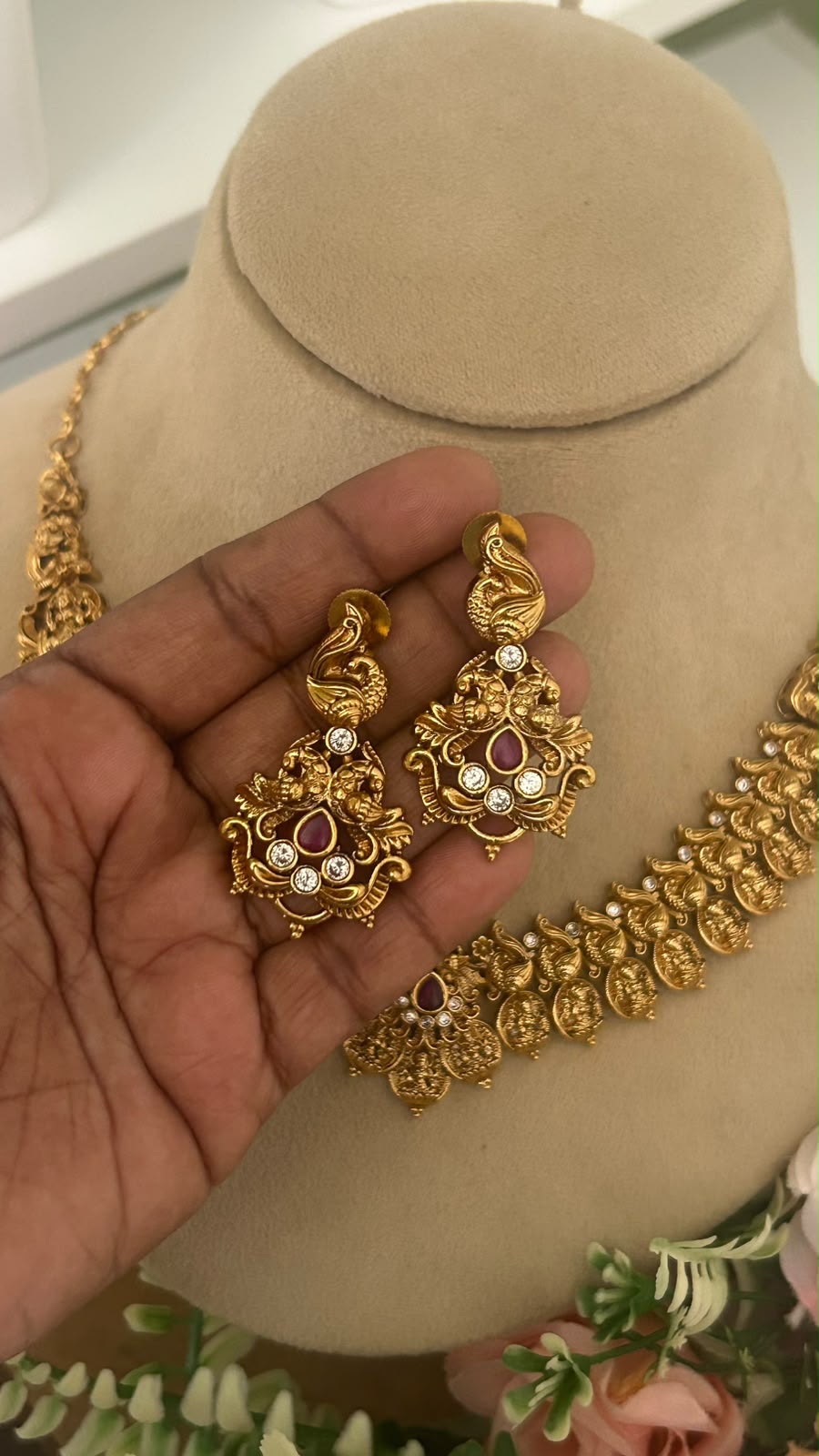 Regal Nakshi Peacock Kasu Necklace Set with Ruby Accents & Statement Earrings – Traditional South Indian Bridal Jewellery