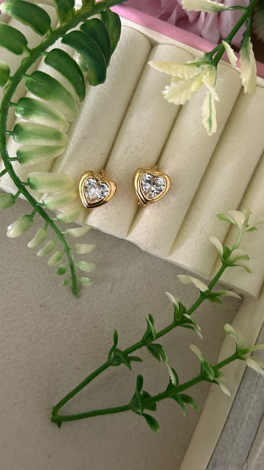 Elegant Gold Polished Heart-Shaped Solitaire CZ Stone Bali Hoop Earrings for Women