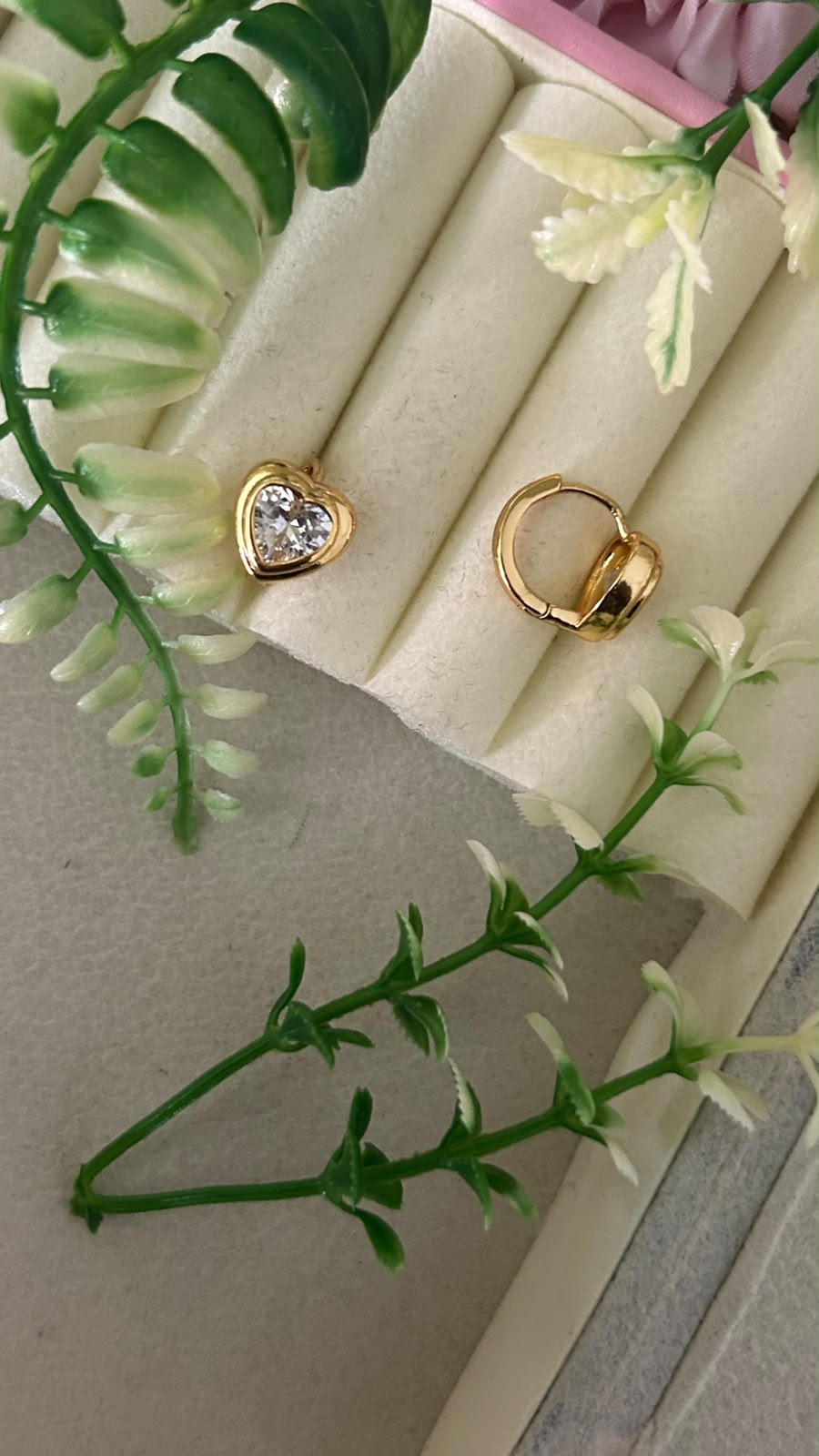 Elegant Gold Polished Heart-Shaped Solitaire CZ Stone Bali Hoop Earrings for Women