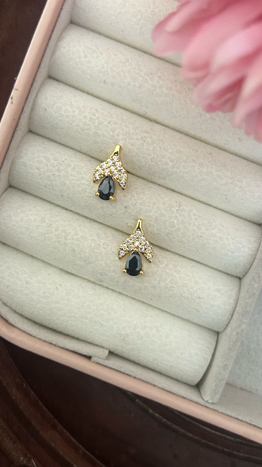 Cz green drop stud