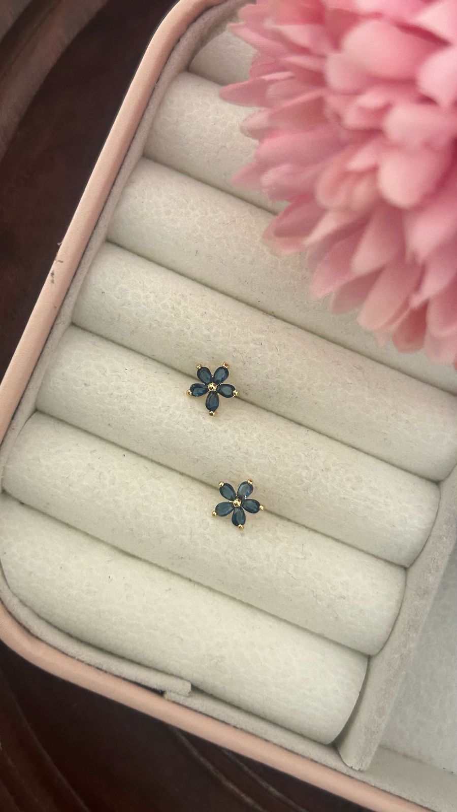Petal Flower Stud Earrings for Women – Gold Plated Minimalist Floral Jewelry