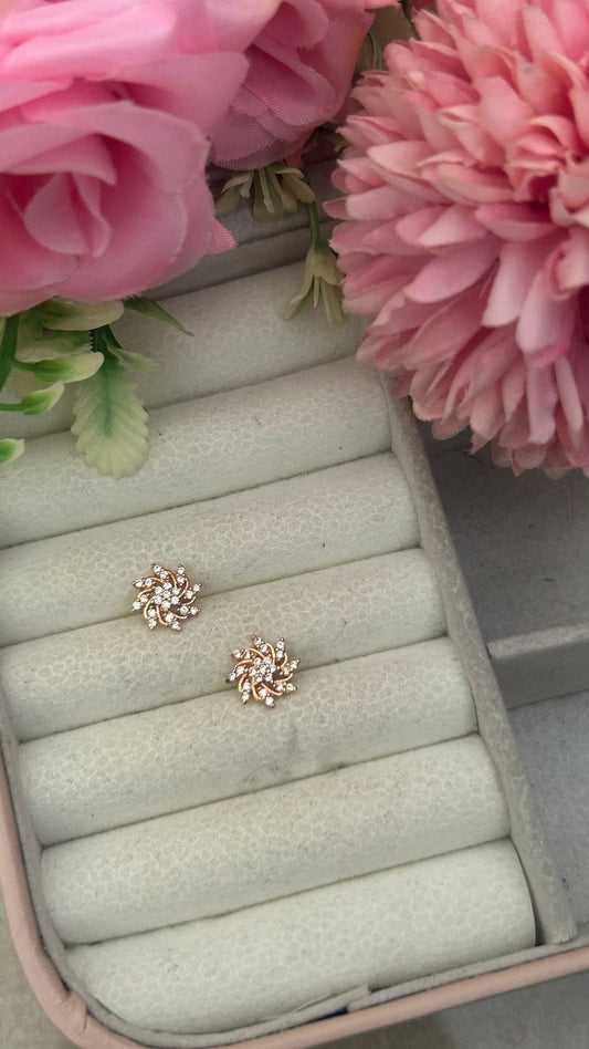 Elegant Gold Plated Twisted Floral Design Daily Wear Ear Studs