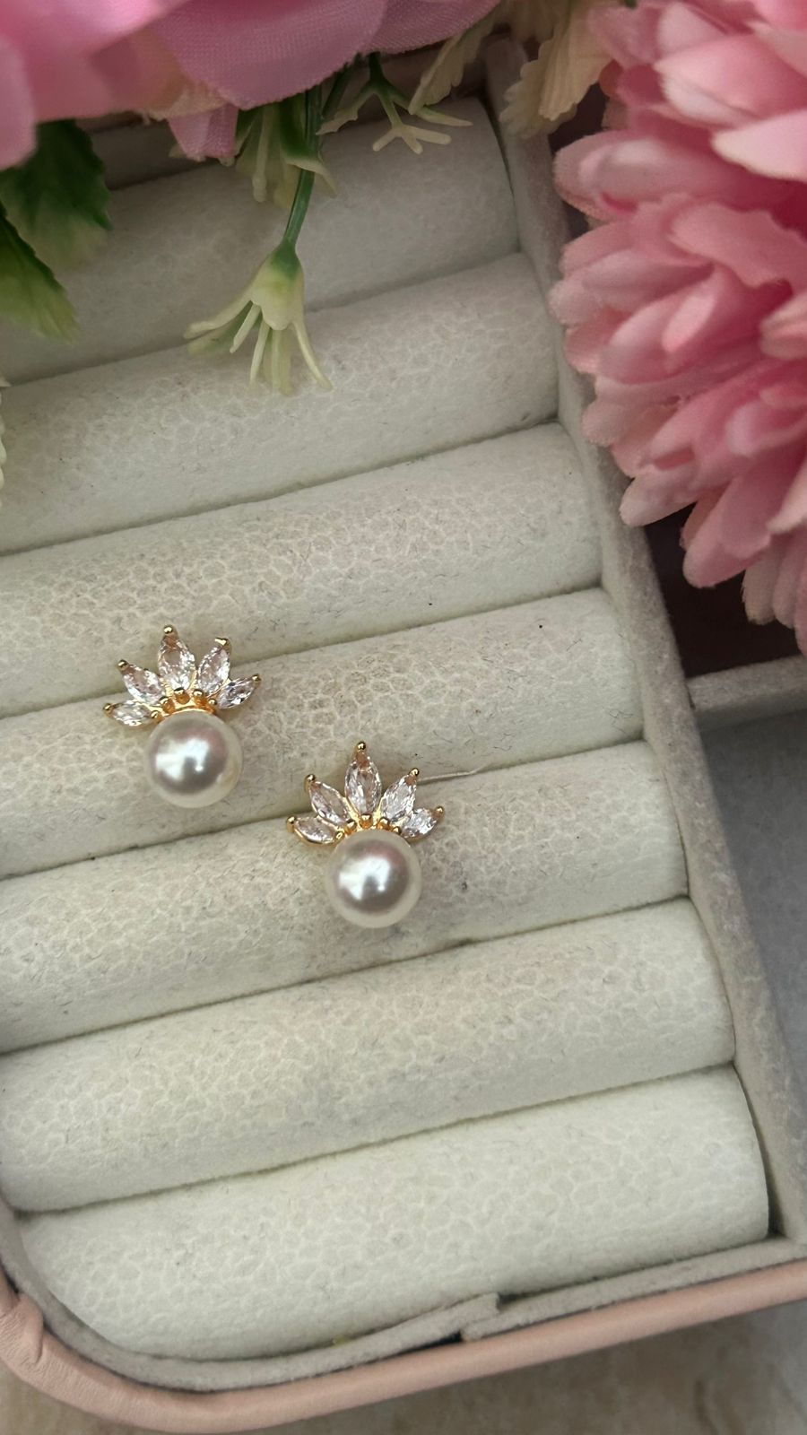 Crown Pearl Stud Earrings – Gold-Plated CZ Leaf Design with Classic Pearl