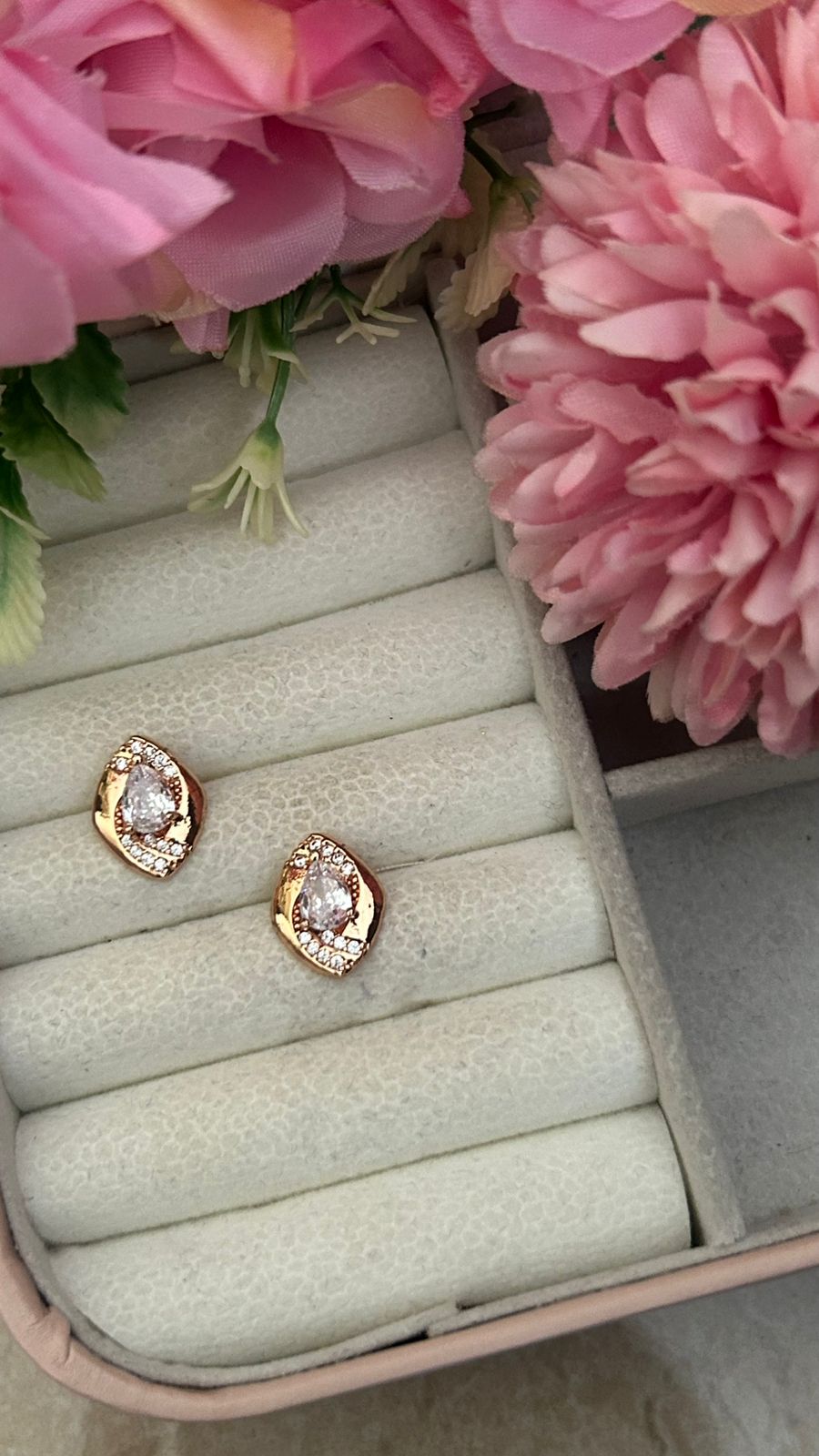 Textured Teardrop CZ Stud Earrings – Gold-Plated Modern Cushion Frame