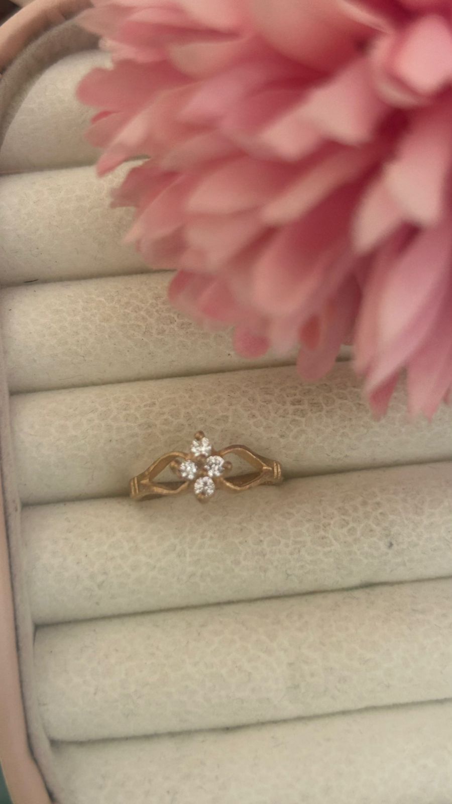 Sacred Bloom Panchaloha Ring – Five-Stone Floral Elegance