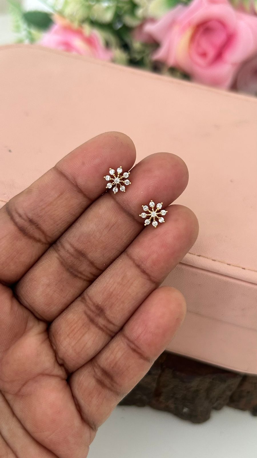 🌸 “Elegant Floral Second Tops”✨ “Mini Flower Design Studs” same like nose pin patteren