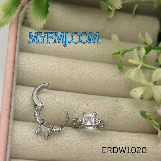 SINGLE STONE SQUARE EARRINGS