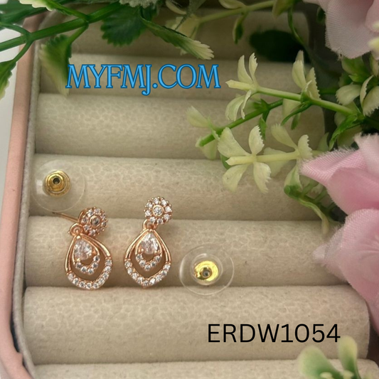 TRIPLE STONE EARRINGS